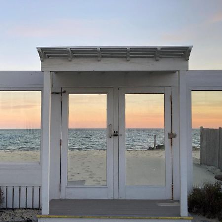 By The Sea Guests Bed & Breakfast And Suites เดนนิสพอร์ต ภายนอก รูปภาพ