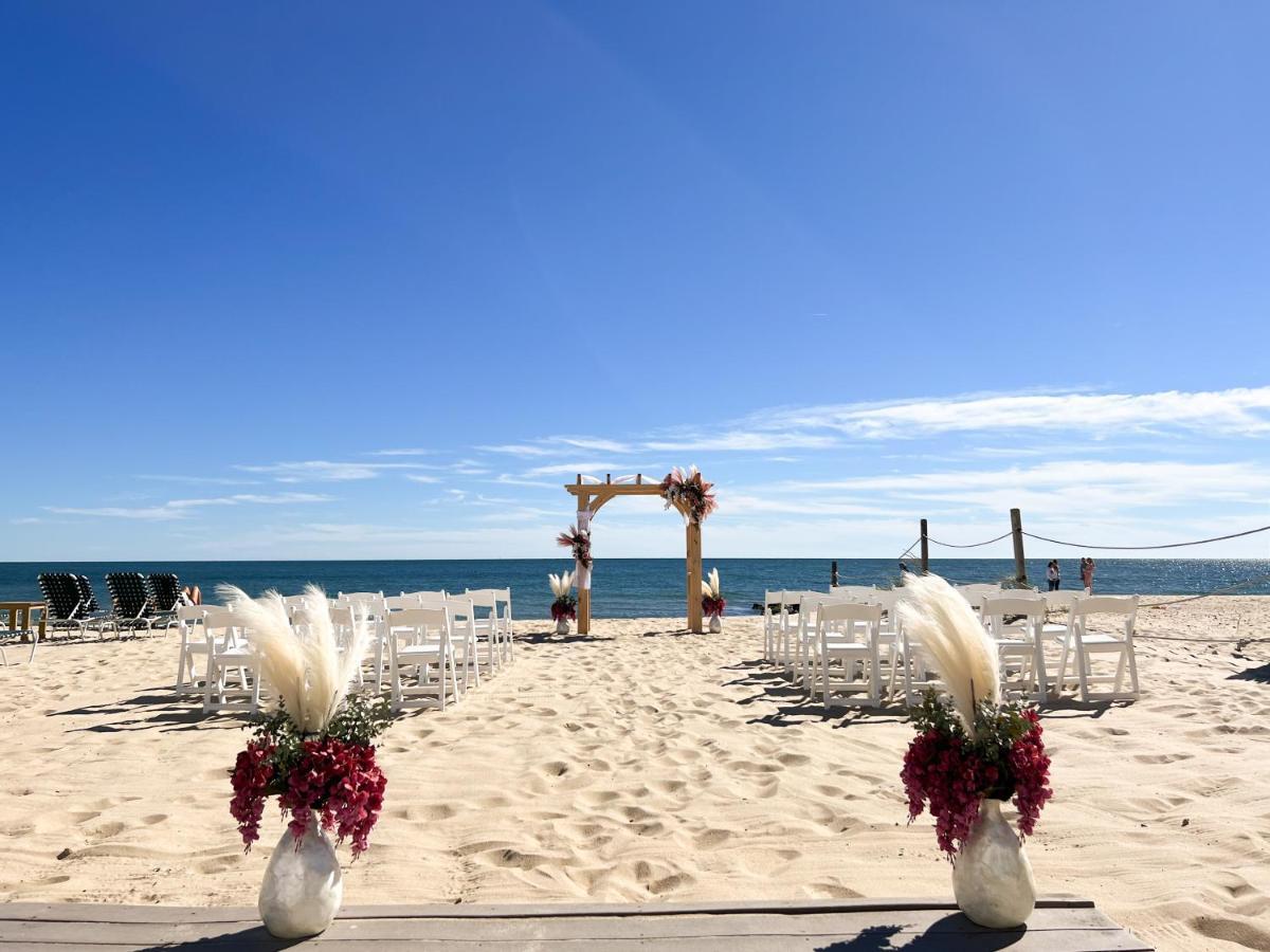 By The Sea Guests Bed & Breakfast And Suites เดนนิสพอร์ต ภายนอก รูปภาพ