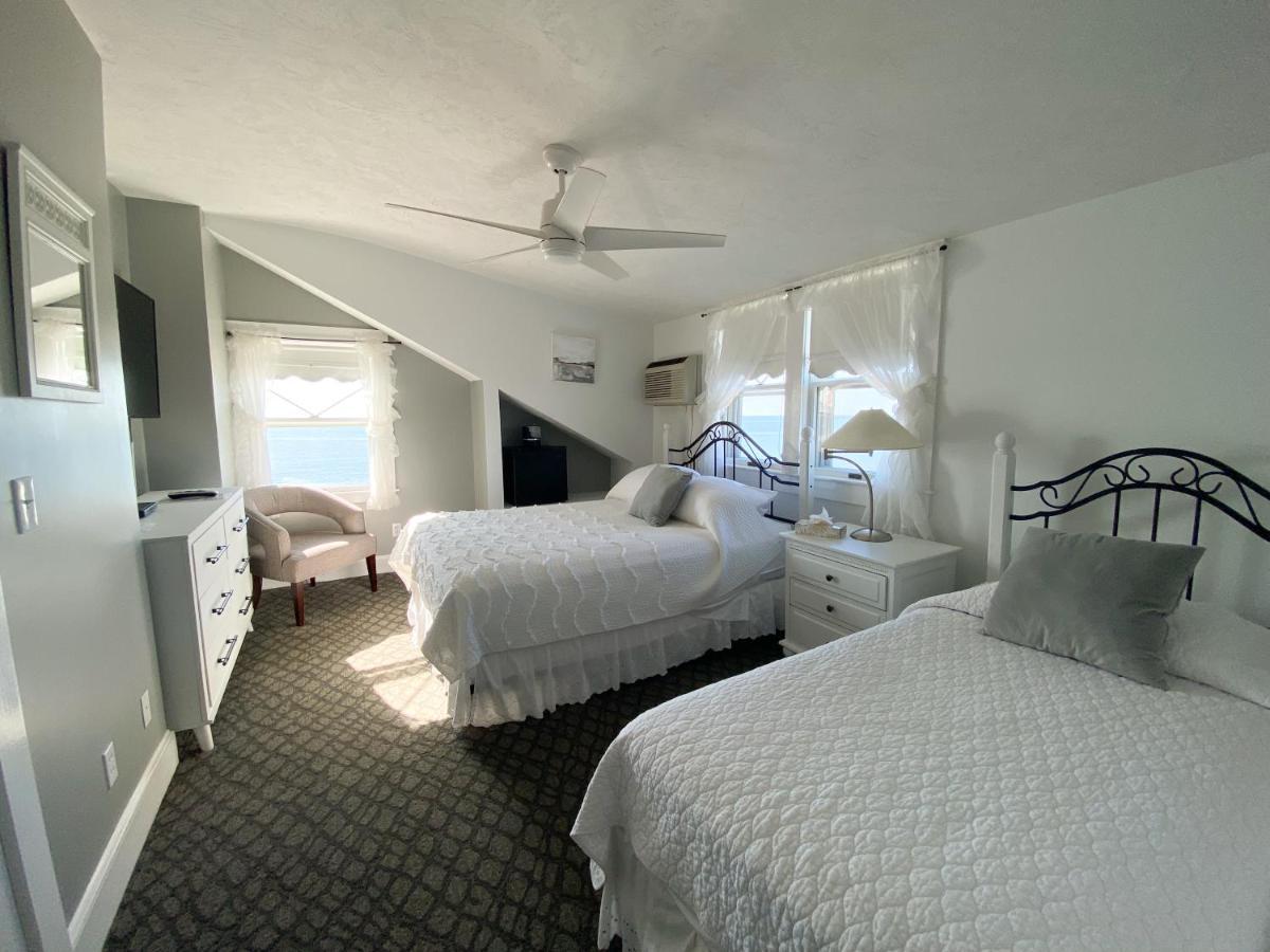 By The Sea Guests Bed & Breakfast And Suites เดนนิสพอร์ต ภายนอก รูปภาพ