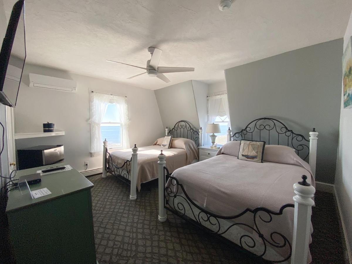 By The Sea Guests Bed & Breakfast And Suites เดนนิสพอร์ต ภายนอก รูปภาพ