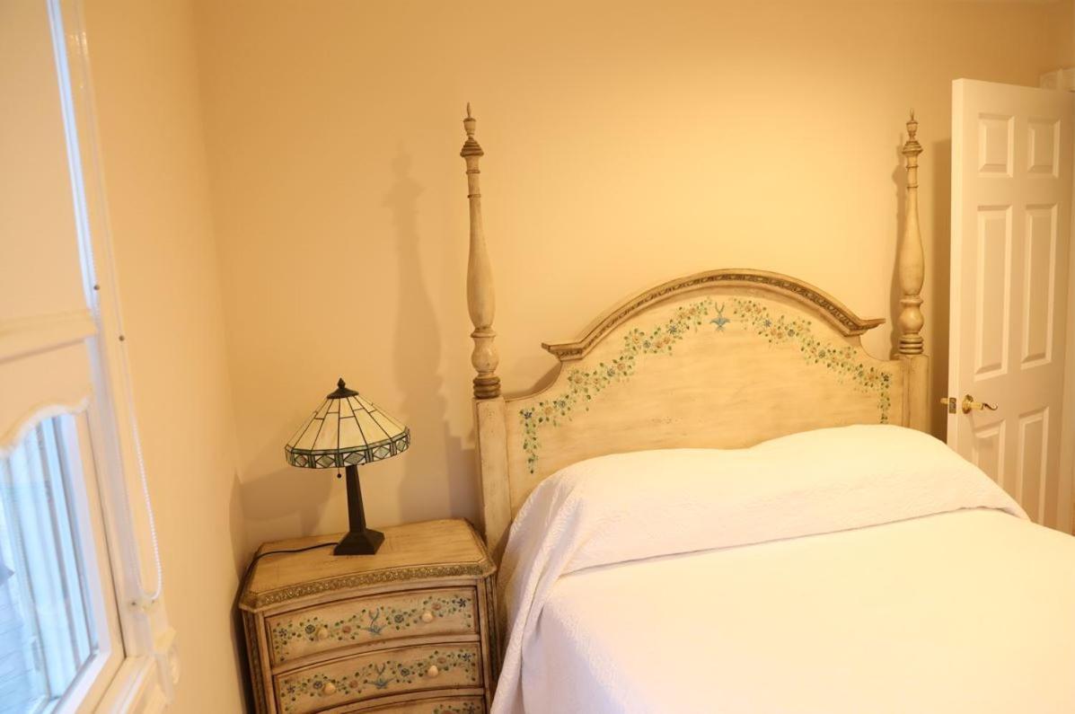 By The Sea Guests Bed & Breakfast And Suites เดนนิสพอร์ต ห้อง รูปภาพ